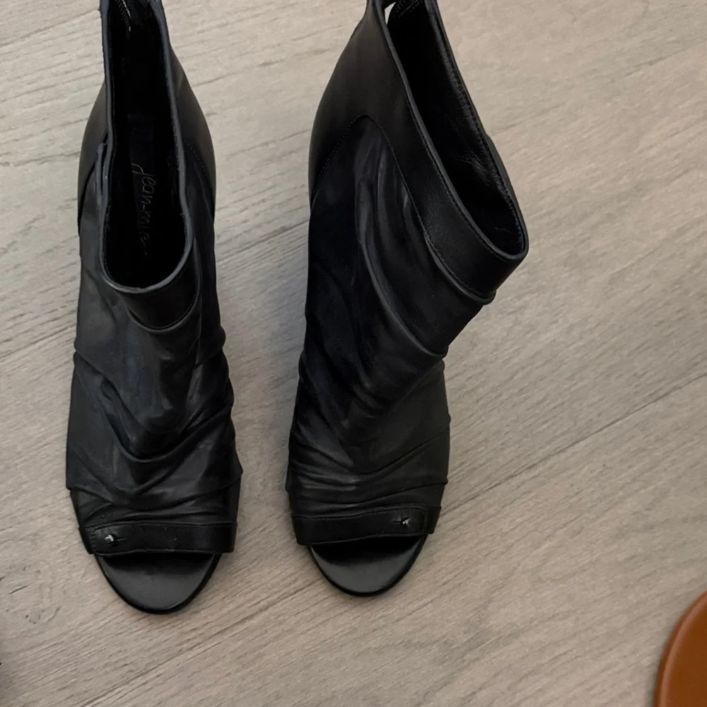 Jean-Michel Cazabat step out